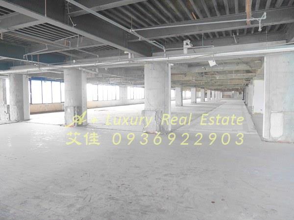 小巨蛋旁採光佳近捷運