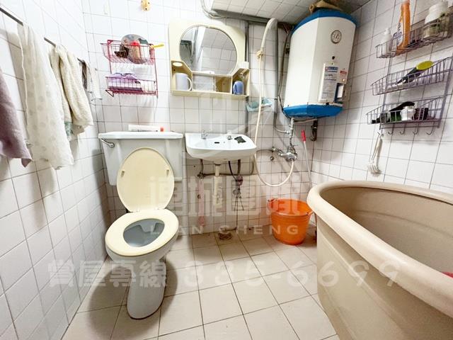 台南東區透天-6