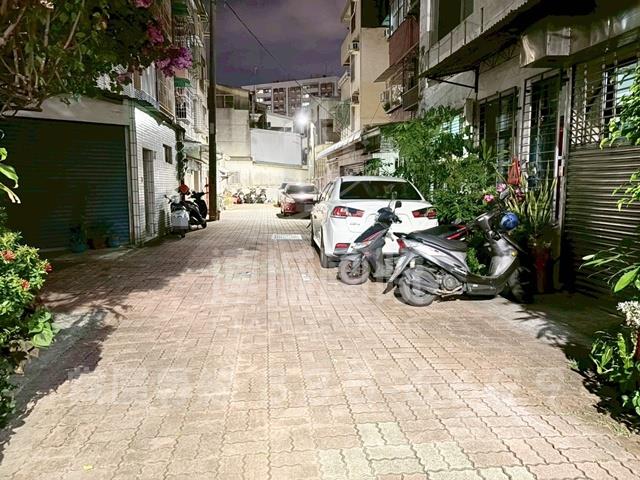 台南東區透天-9