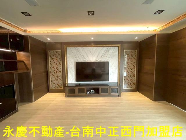 中西區透天-12