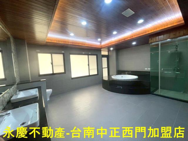 中西區透天-14