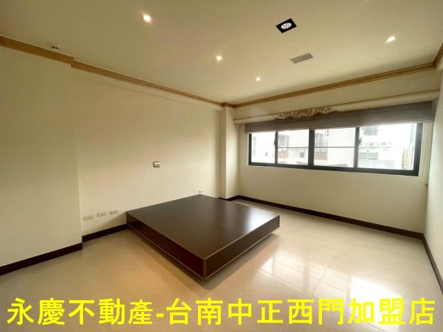 中西區透天-5