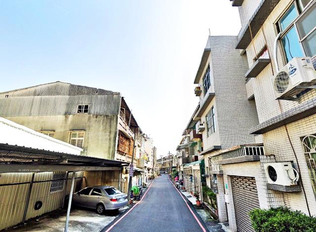 東區崇德三十二街透天