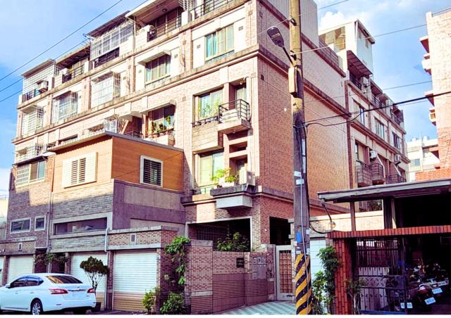 高雄仁武透天法拍-3