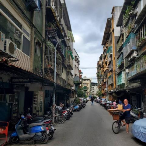 新北新莊公寓法拍-4