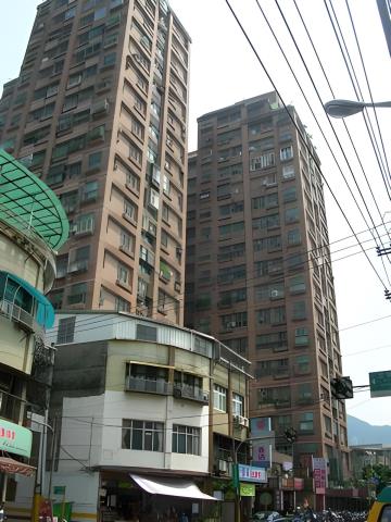 汐止大樓法拍-2