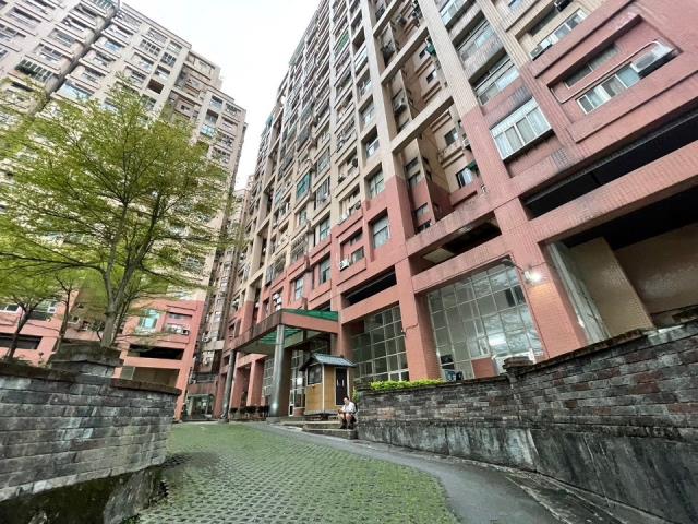 淡水法拍大樓-1