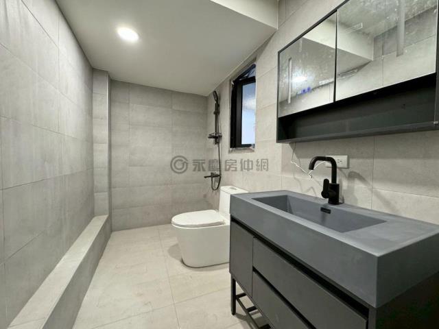 台南東區公寓-11