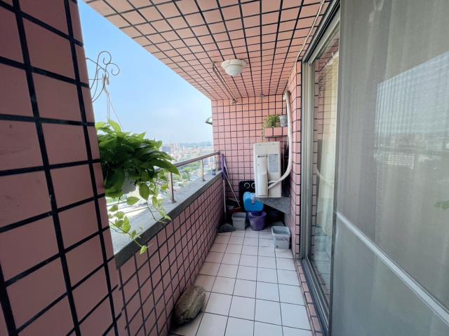 高雄岡山大樓-11