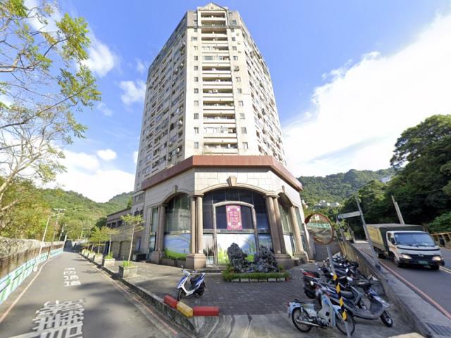 台北信義區法拍大樓-2