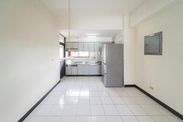 高雄三民區大樓-2