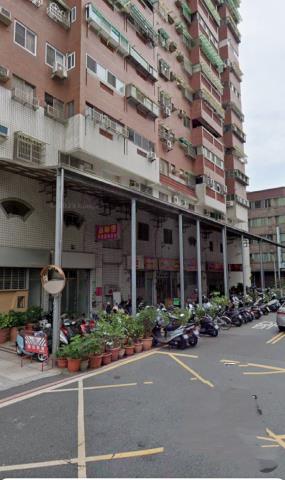 東區大樓法拍-8