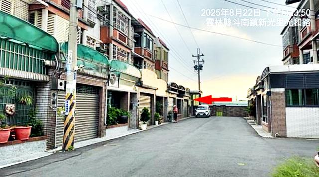 斗南鎮正福路車庫透天