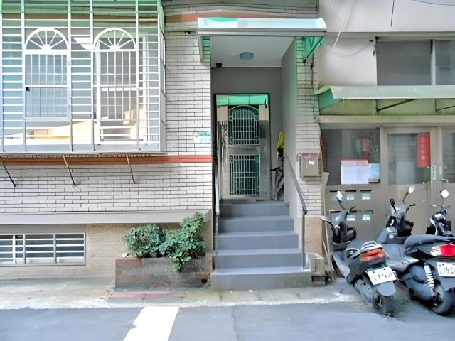 中正區華廈法拍-4