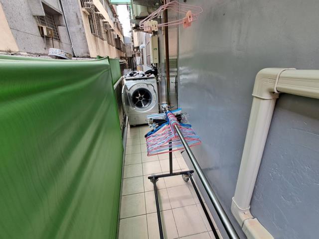 台中西區透天-12