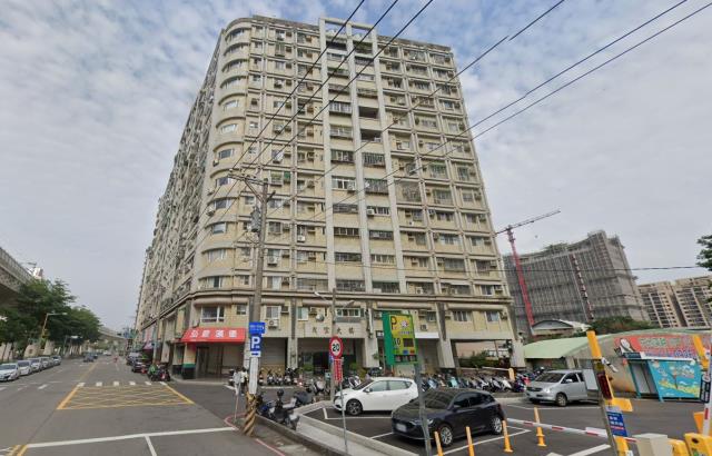 南區拍賣大樓-1