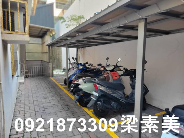 台南東區套房-12