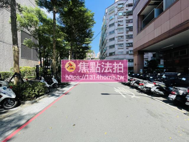 新北大樓法拍-11