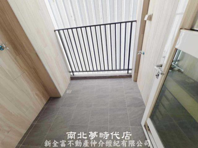 台南東區透天-12