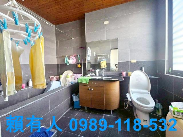 台南東區透天-12