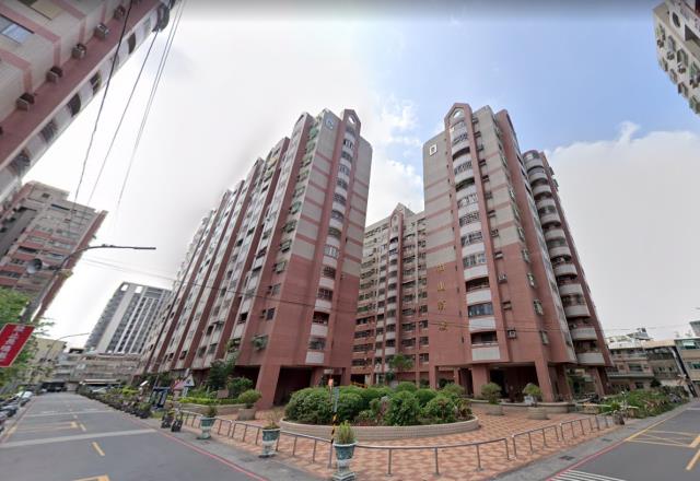 鳳山法拍大樓-6