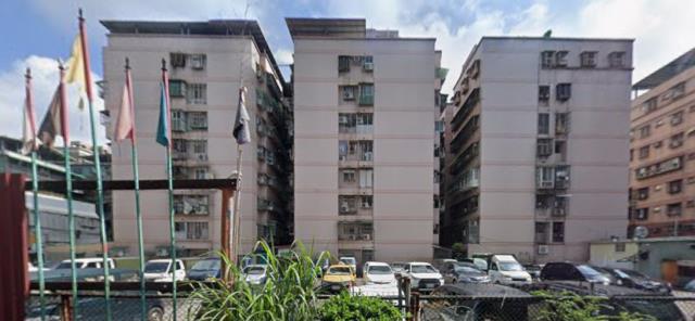 新莊拍賣華廈-4