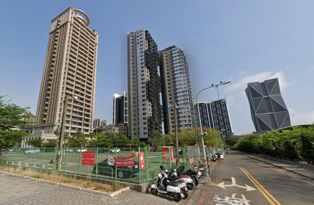 前鎮拍賣大樓-7