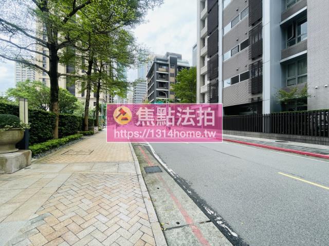 信義區拍賣大樓-10