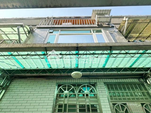 基隆法拍透天-1