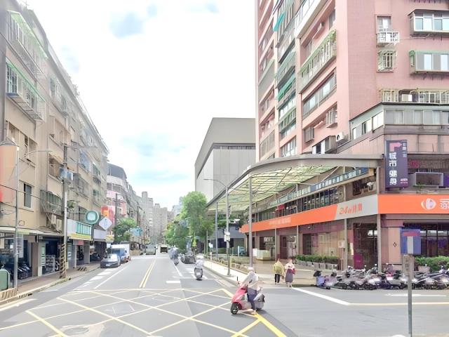 新北中和大樓法拍-1