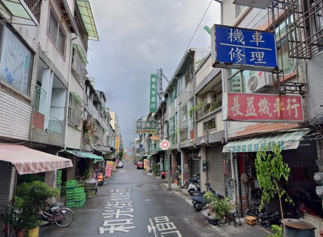 楠梓法拍透天-4