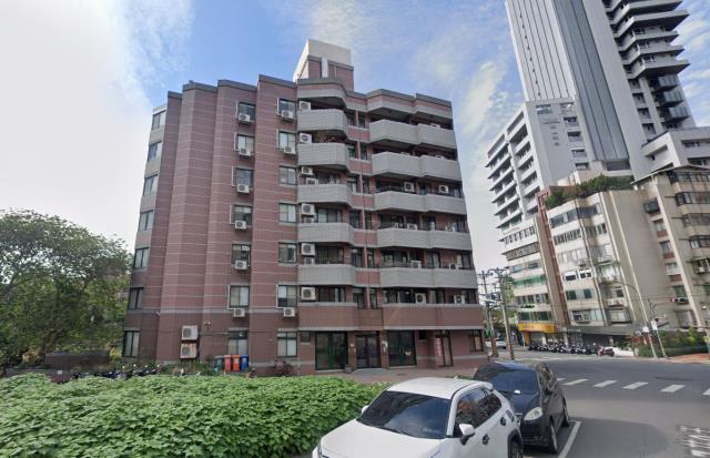 台北士林華廈法拍-3