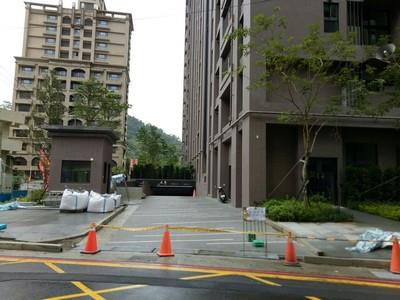 新北新店法拍大樓-4