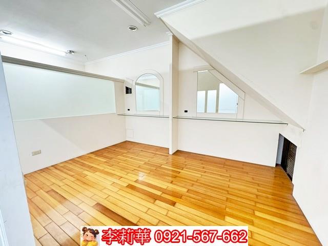 台南南區透天-13