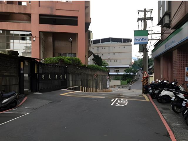 新北淡水大樓法拍-5