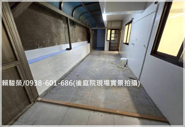 中壢體育園區一樓電梯