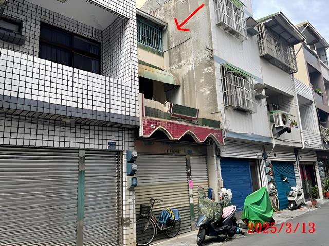 高雄鳳山法拍透天-1