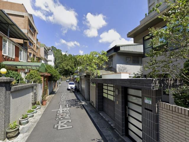 台北內湖透天法拍-3