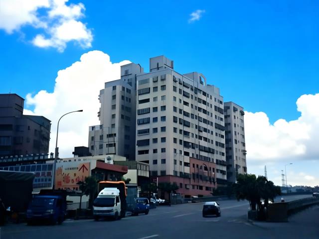 新北鶯歌拍賣大樓-3