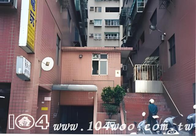 新北鶯歌拍賣大樓-6