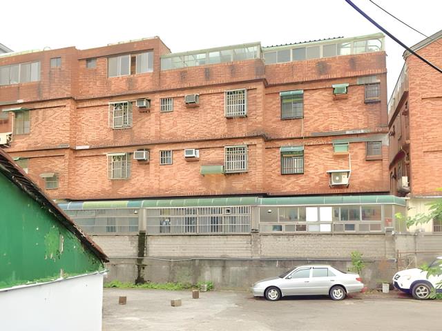 桃園中壢法拍透天-6