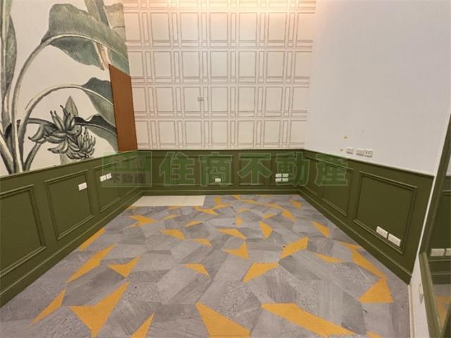 高雄新興區大樓-11