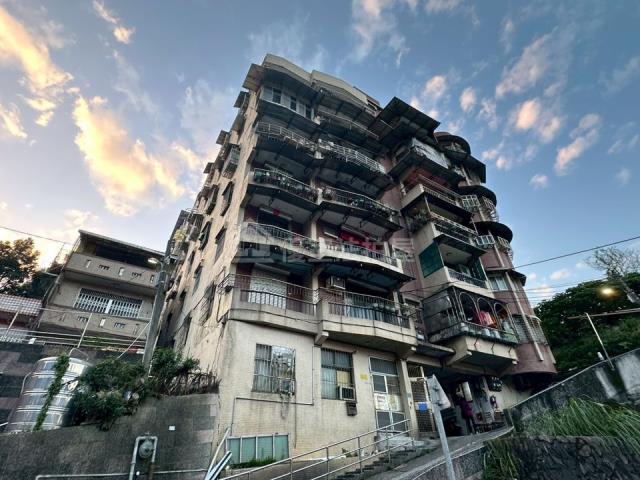 基隆法拍公寓-1
