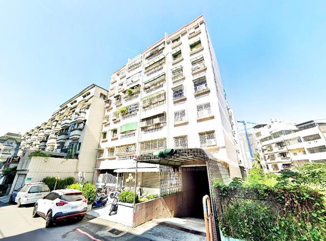 台南華廈法拍-1