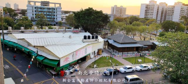 台南南區透天-12