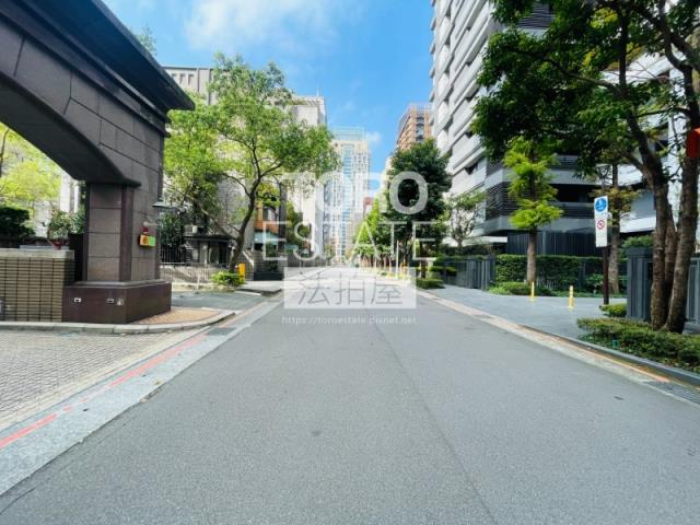 信義區拍賣大樓-8