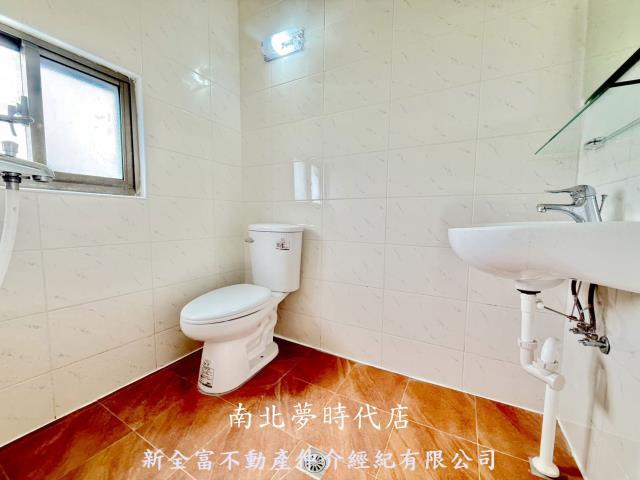 台南新市透天-11
