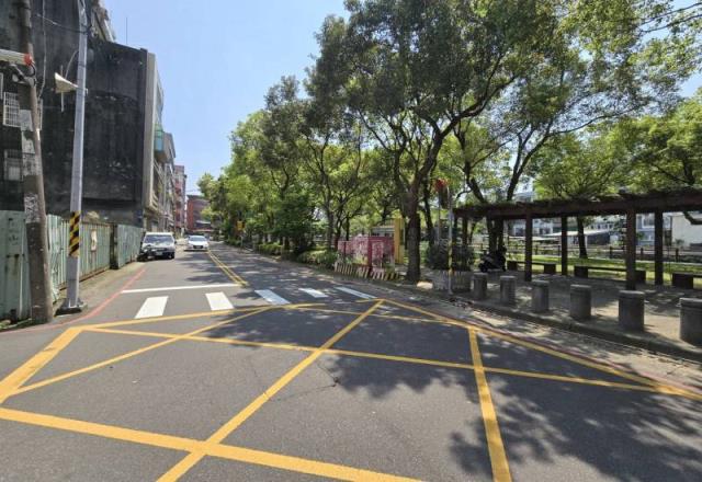 中壢市區活巷老屋透天