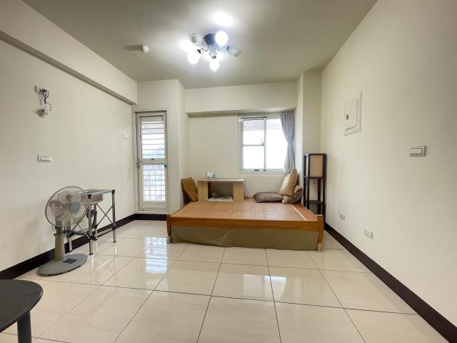 高雄岡山大樓-1