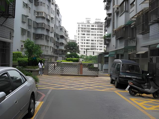 新北八里法拍一樓-2